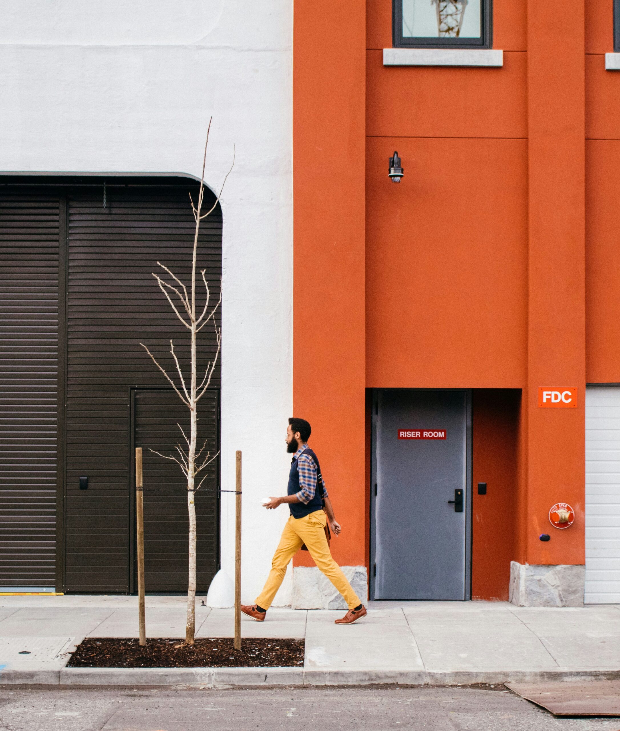 deric-2gYPTHAhBgM-unsplash